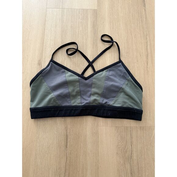 ALO Yoga Radiance Bra – Size M – Excellent Condition - Picture 2 of 3